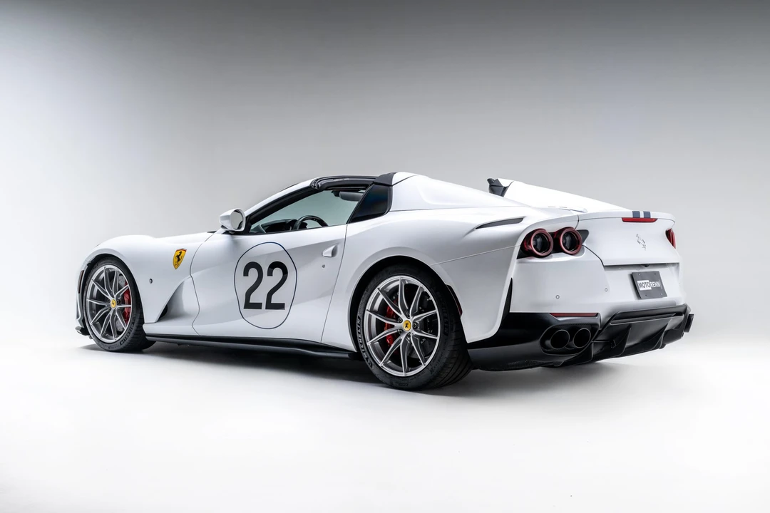2022 Ferrari 812 GTS - Image 14 of 31
