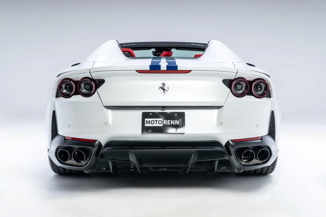 2022 Ferrari 812 GTS - Image 12 of 31