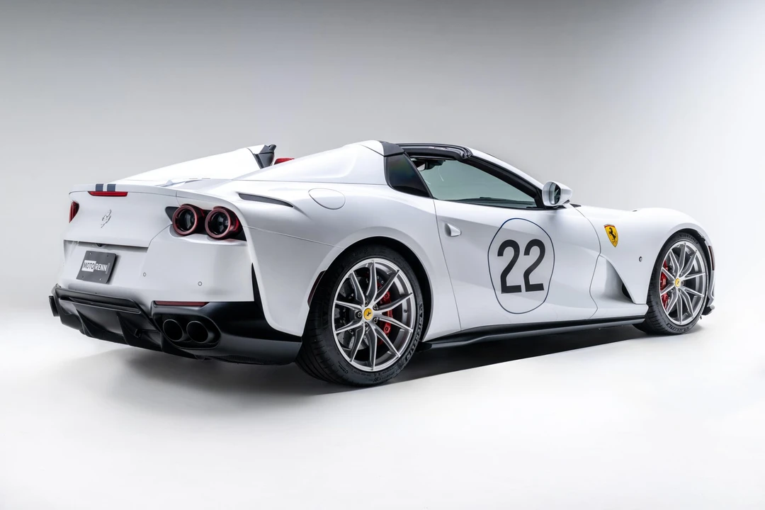 2022 Ferrari 812 GTS - Image 9 of 31