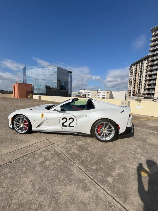 2022 Ferrari 812 GTS - Image 9 of 31