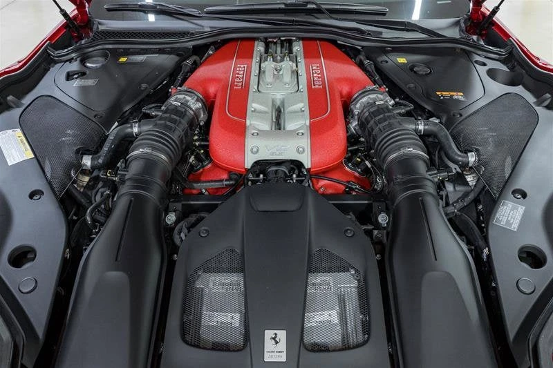 2022 Ferrari 812 GTS - Image 8 of 31