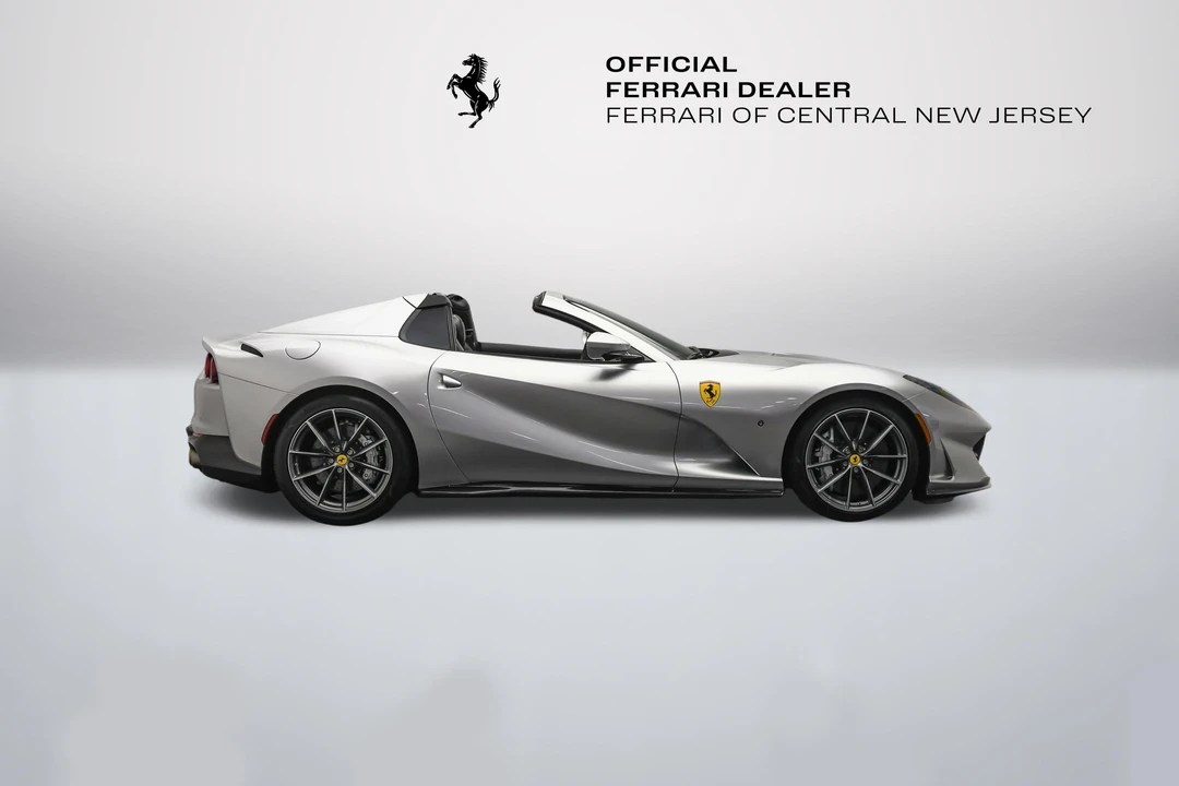 2022 Ferrari 812 GTS - Image 8 of 31