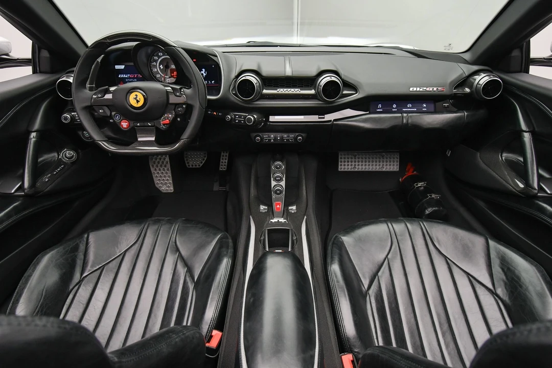 2022 Ferrari 812 GTS - Image 14 of 31