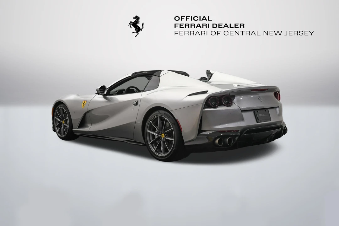 2022 Ferrari 812 GTS - Image 5 of 31