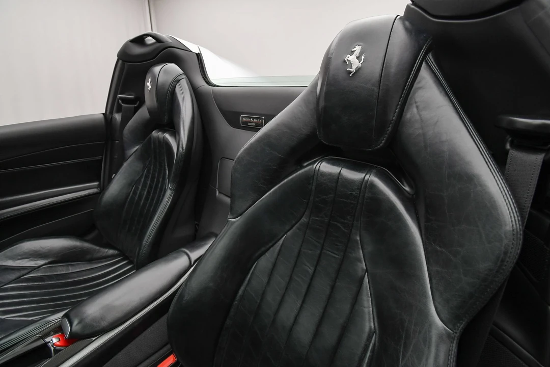 2022 Ferrari 812 GTS - Image 19 of 31