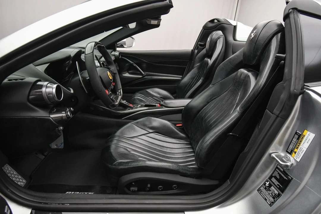 2022 Ferrari 812 GTS - Image 19 of 31