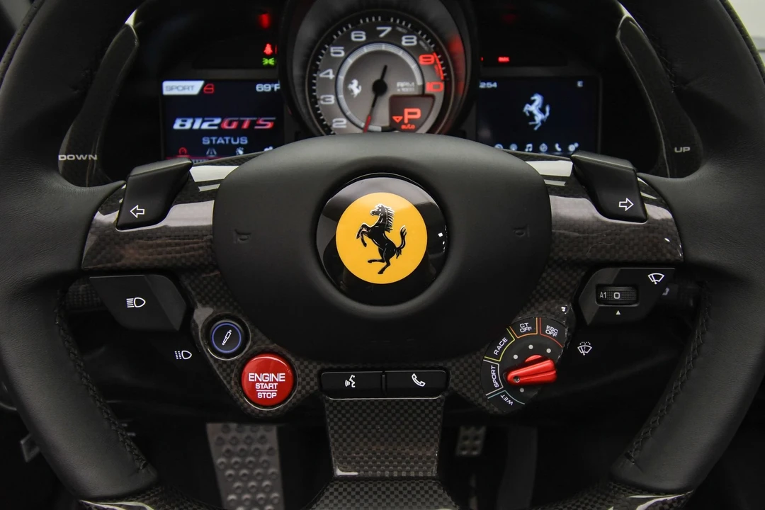 2022 Ferrari 812 GTS - Image 25 of 31