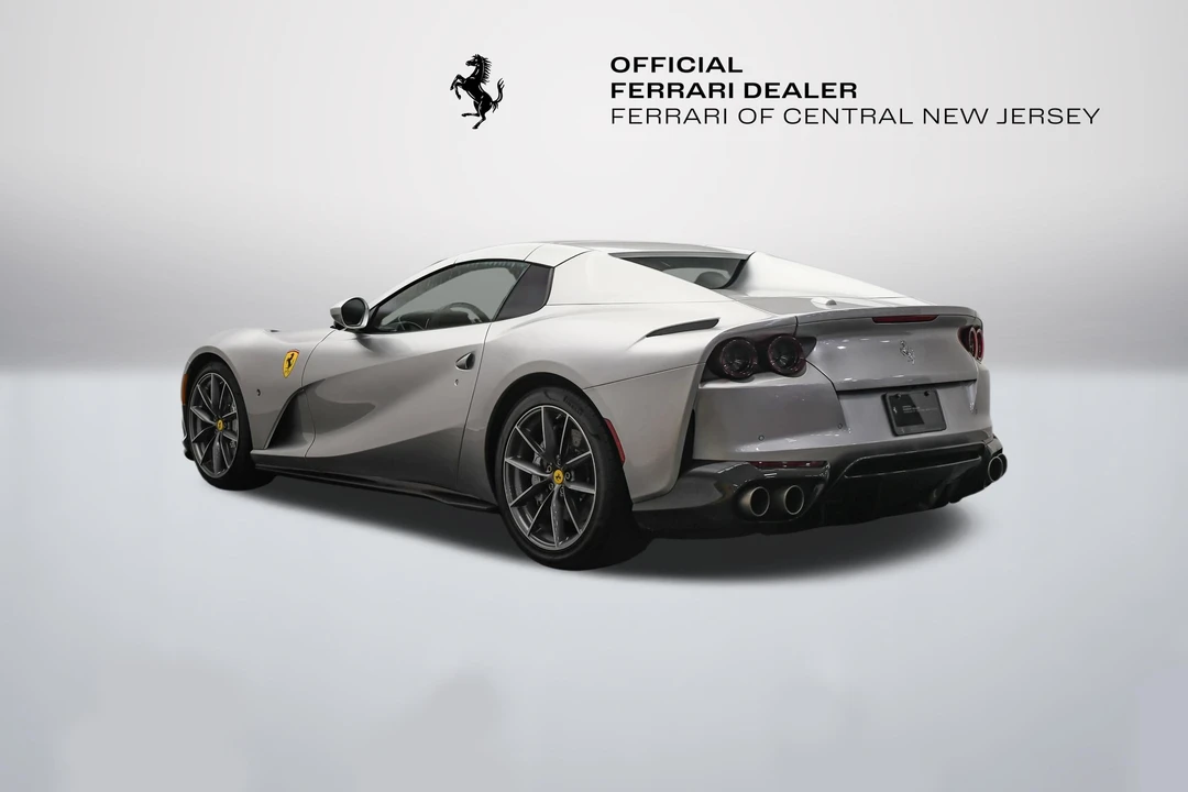 2022 Ferrari 812 GTS - Image 10 of 31
