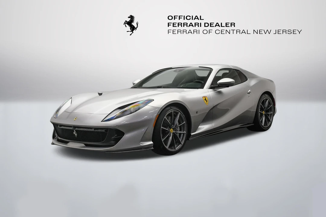 2022 Ferrari 812 GTS - Image 10 of 31