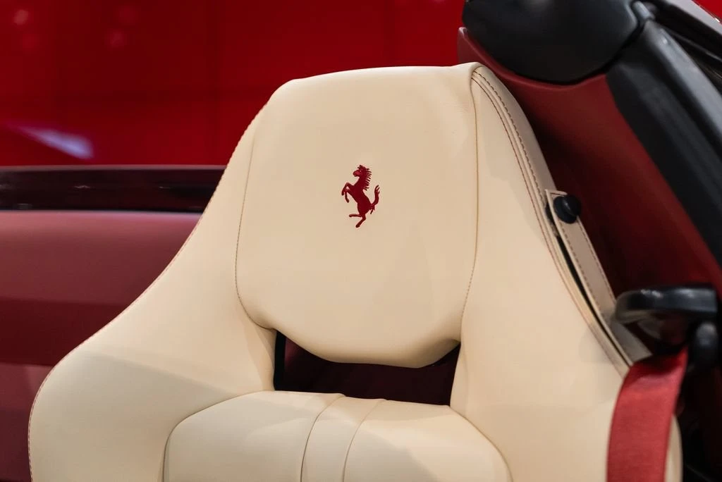 2022 Ferrari 812 GTS - Image 6 of 31