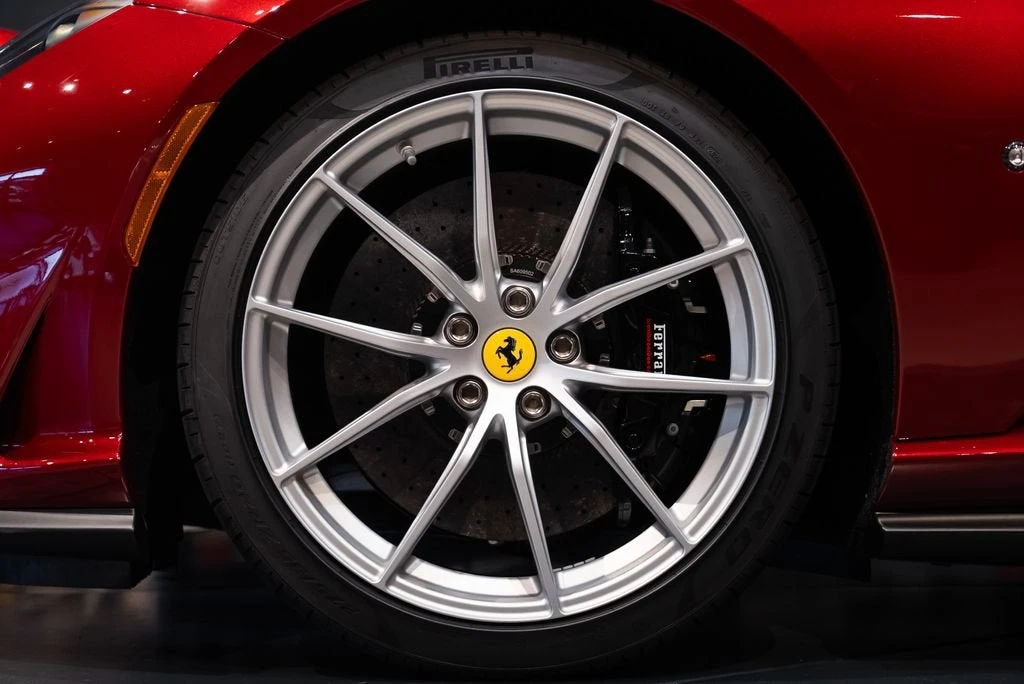 2022 Ferrari 812 GTS - Image 12 of 31