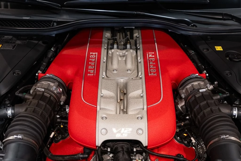 2022 Ferrari 812 GTS - Image 17 of 31