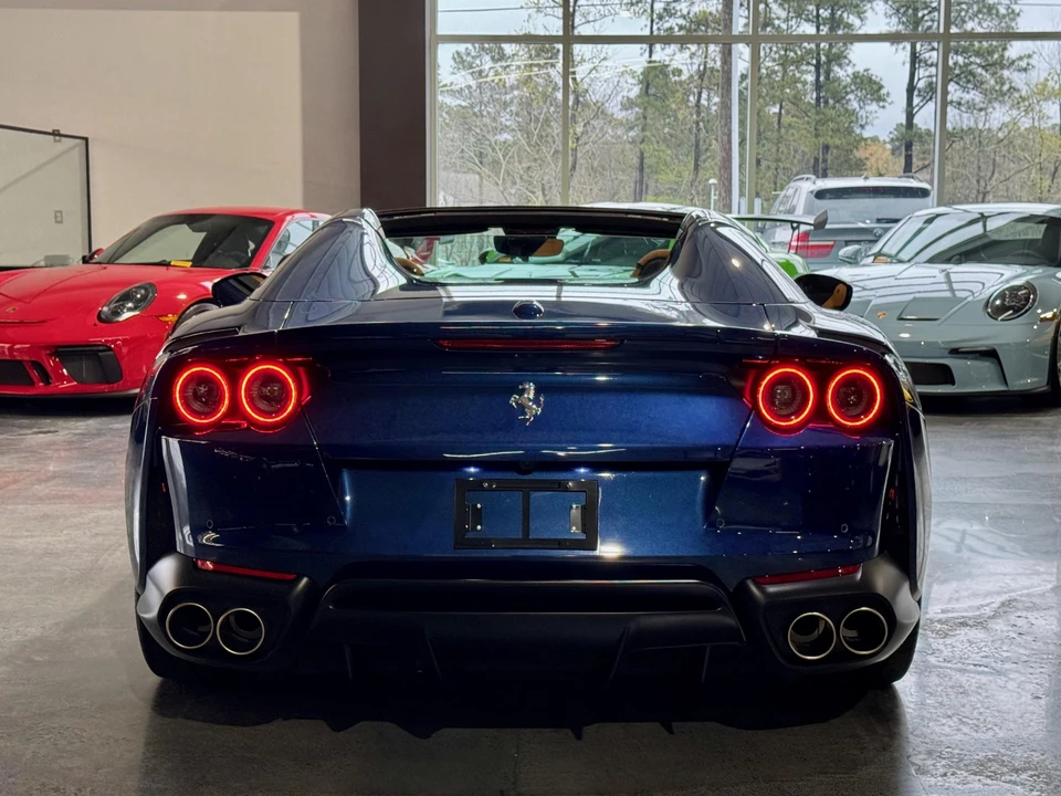 2022 Ferrari 812 GTS - Image 21 of 31