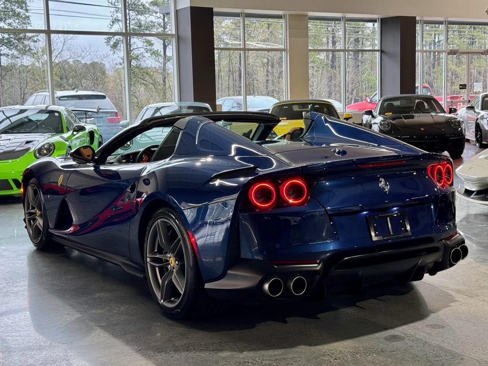 2022 Ferrari 812 GTS - Image 22 of 31