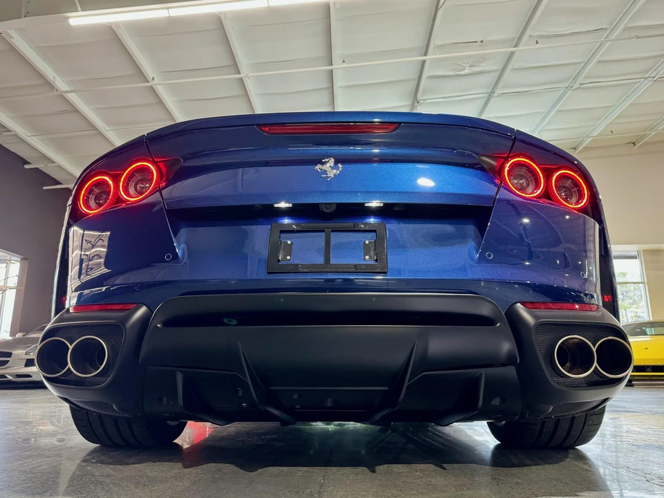 2022 Ferrari 812 GTS - Image 23 of 31