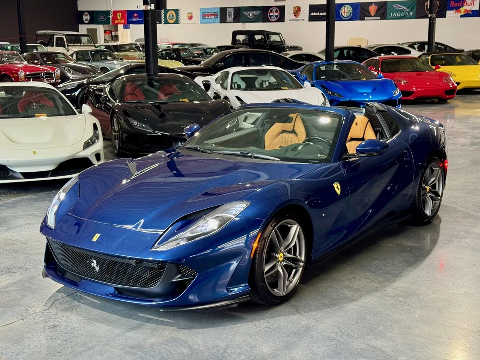 2022 Ferrari 812 GTS - Image 25 of 31