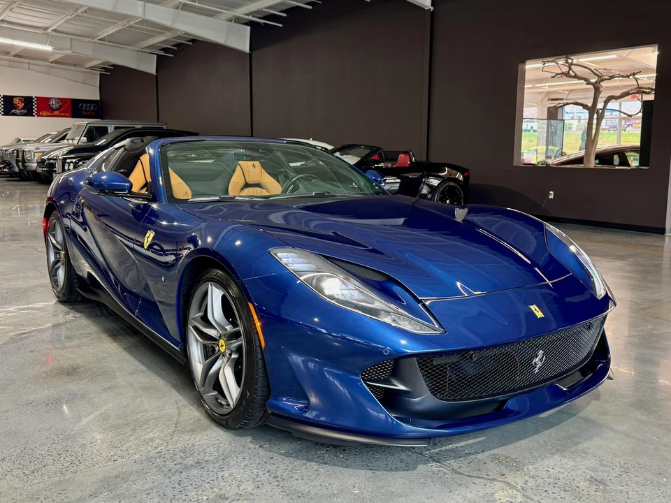 2022 Ferrari 812 GTS - Image 28 of 31
