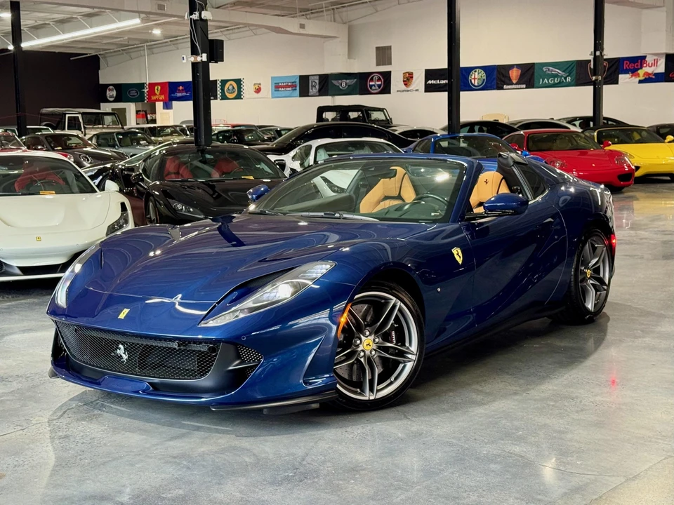 2022 Ferrari 812 GTS - Image 29 of 31