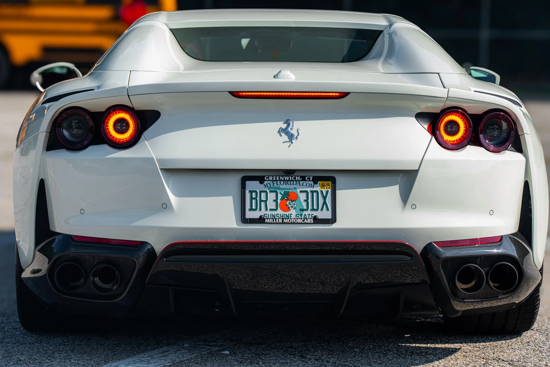2022 Ferrari 812 GTS - Image 16 of 31