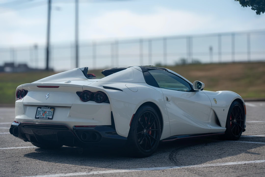 2022 Ferrari 812 GTS - Image 10 of 31