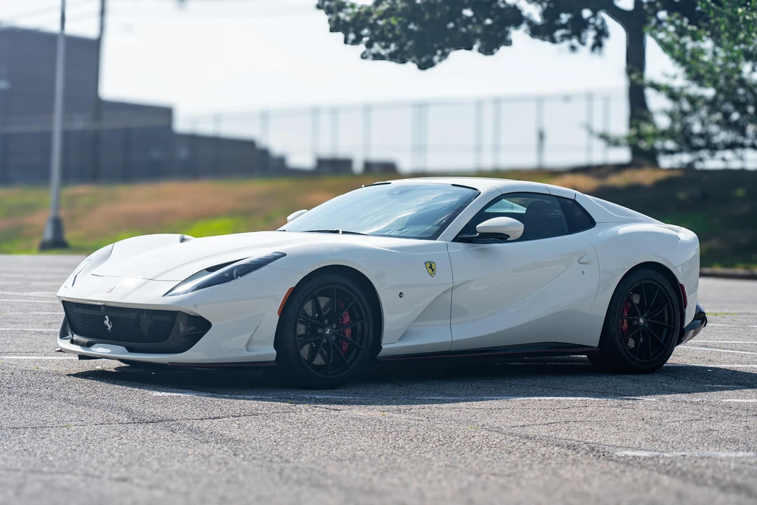 2022 Ferrari 812 GTS - Image 13 of 31