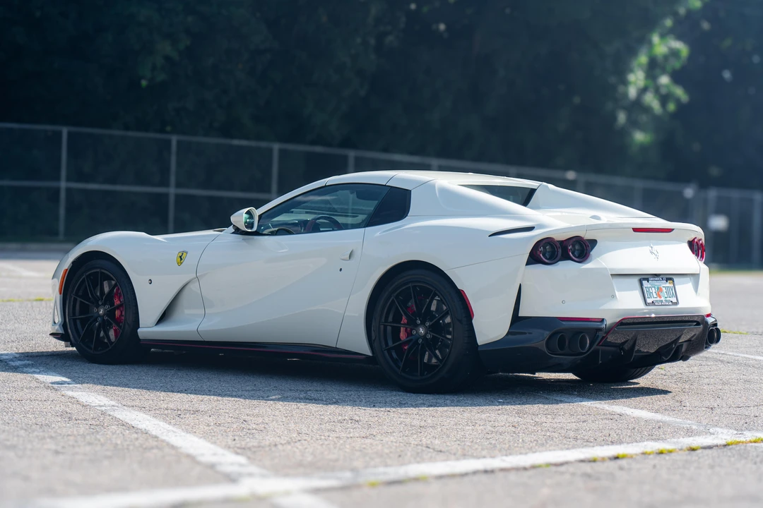 2022 Ferrari 812 GTS - Image 15 of 31