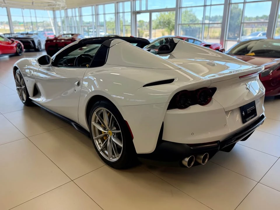 2022 Ferrari 812 GTS - Image 4 of 12