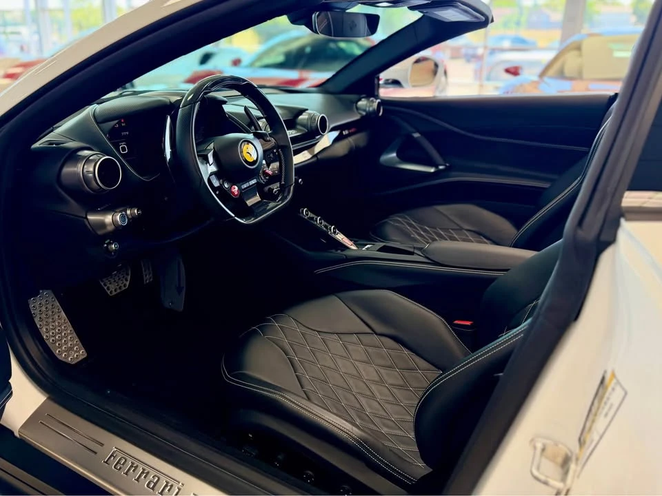 2022 Ferrari 812 GTS - Image 6 of 12