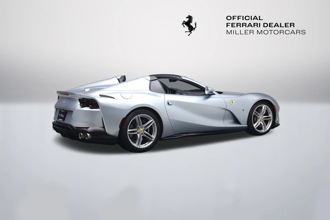2022 Ferrari 812 GTS - Image 8 of 31