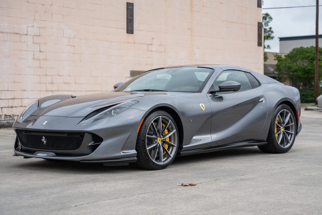 2022 Ferrari 812 GTS - Image 2 of 31