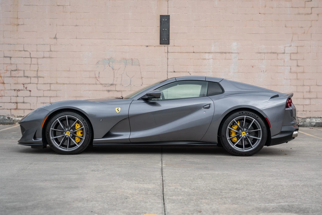 2022 Ferrari 812 GTS - Image 3 of 31