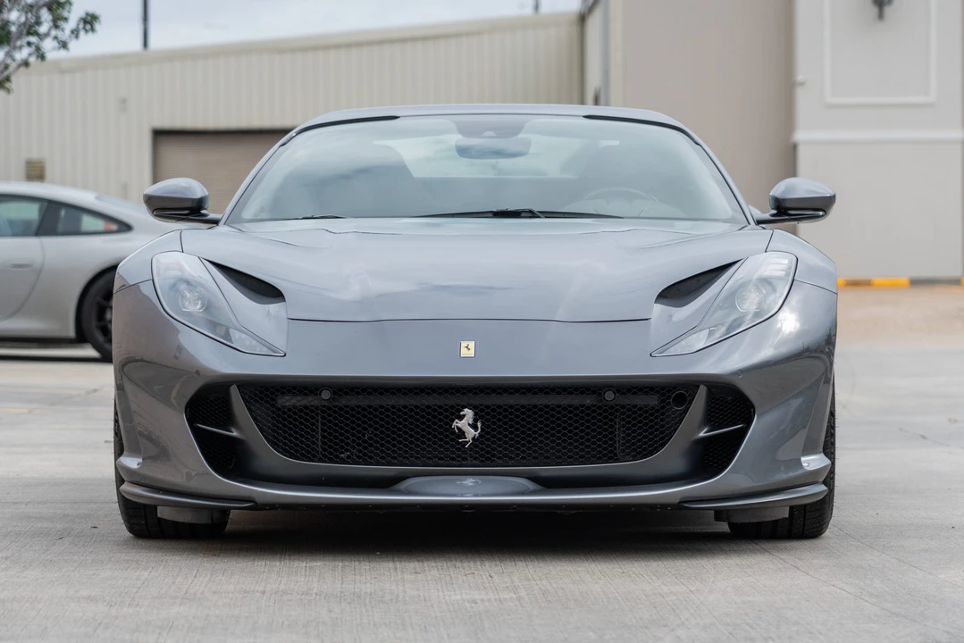2022 Ferrari 812 GTS - Image 9 of 31