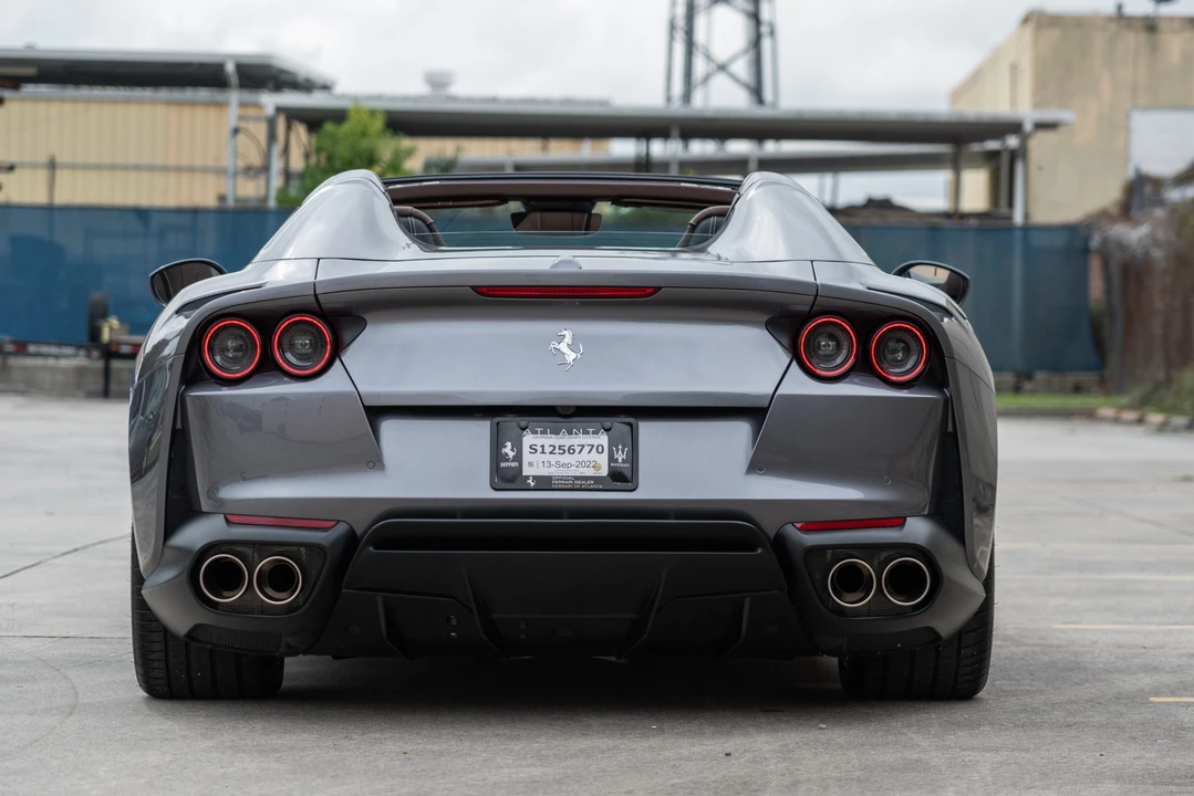 2022 Ferrari 812 GTS - Image 13 of 31