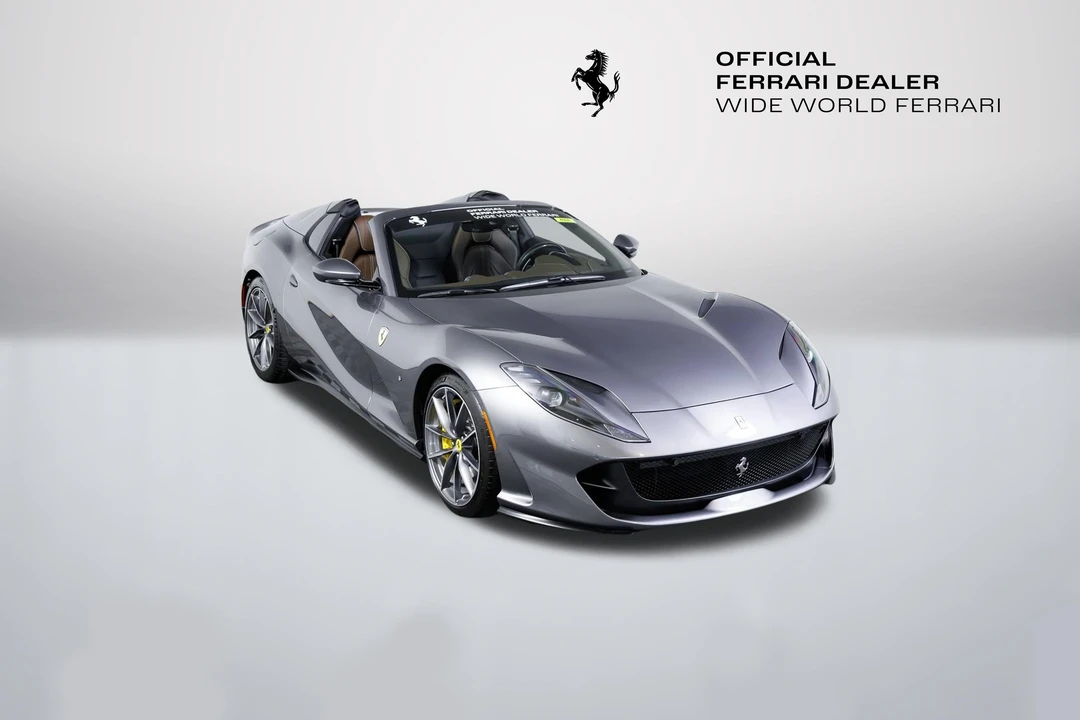 2022 Ferrari 812 GTS - Image 15 of 31