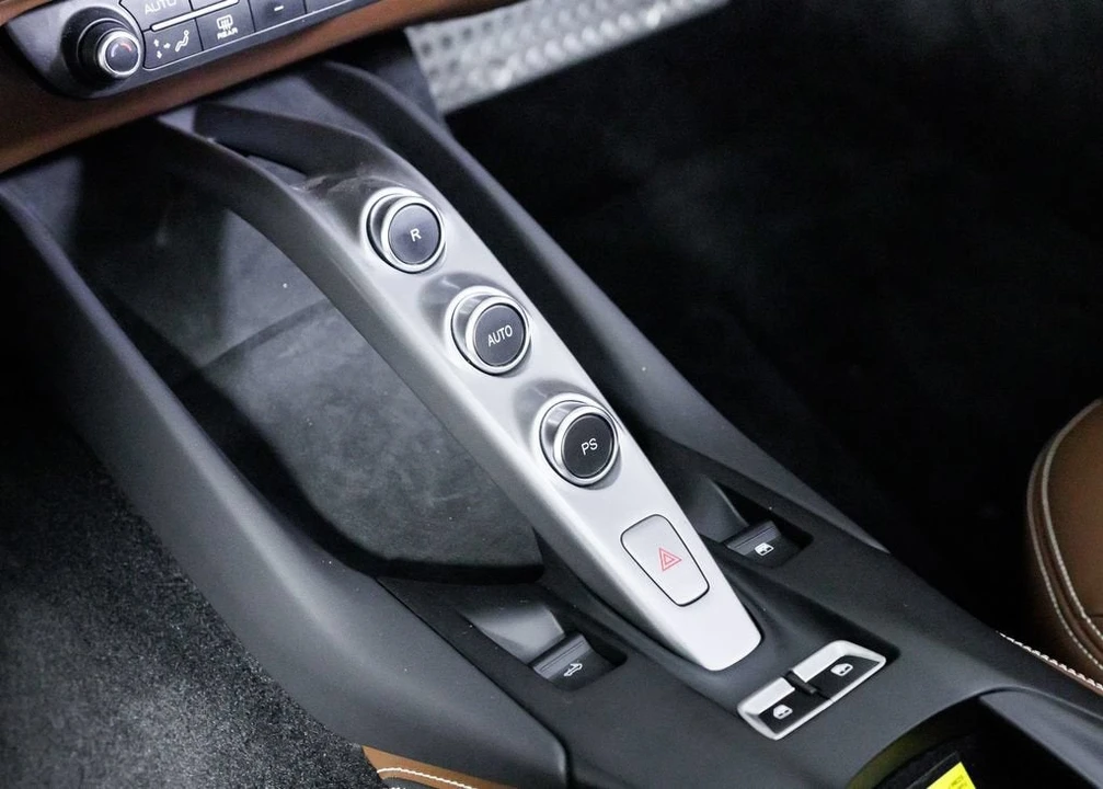 2022 Ferrari 812 GTS - Image 29 of 31