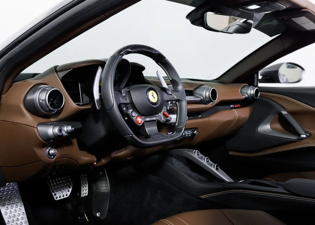 2022 Ferrari 812 GTS - Image 19 of 31