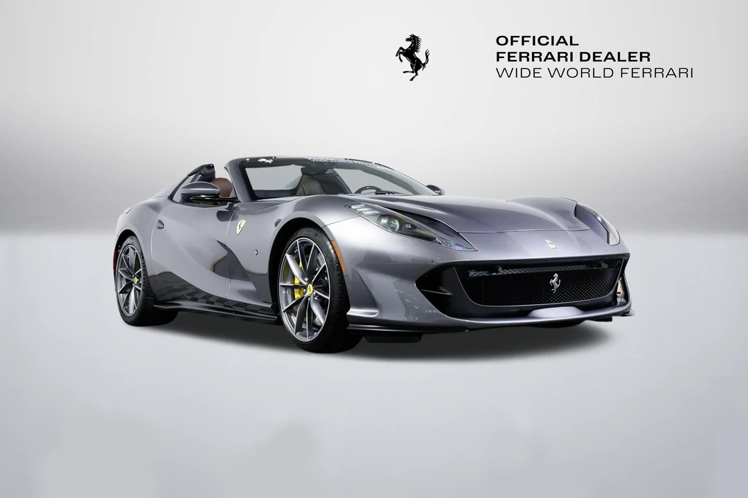 2022 Ferrari 812 GTS - Image 5 of 31