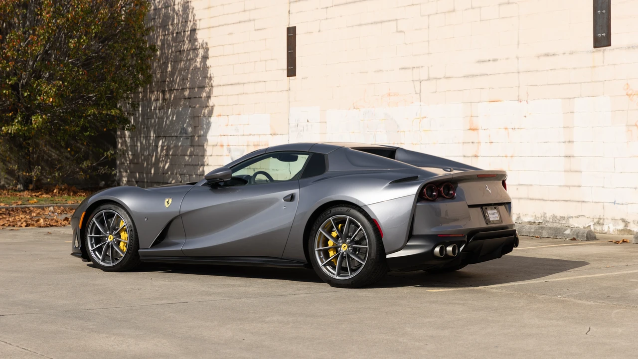 2022 Ferrari 812 GTS - Image 8 of 31