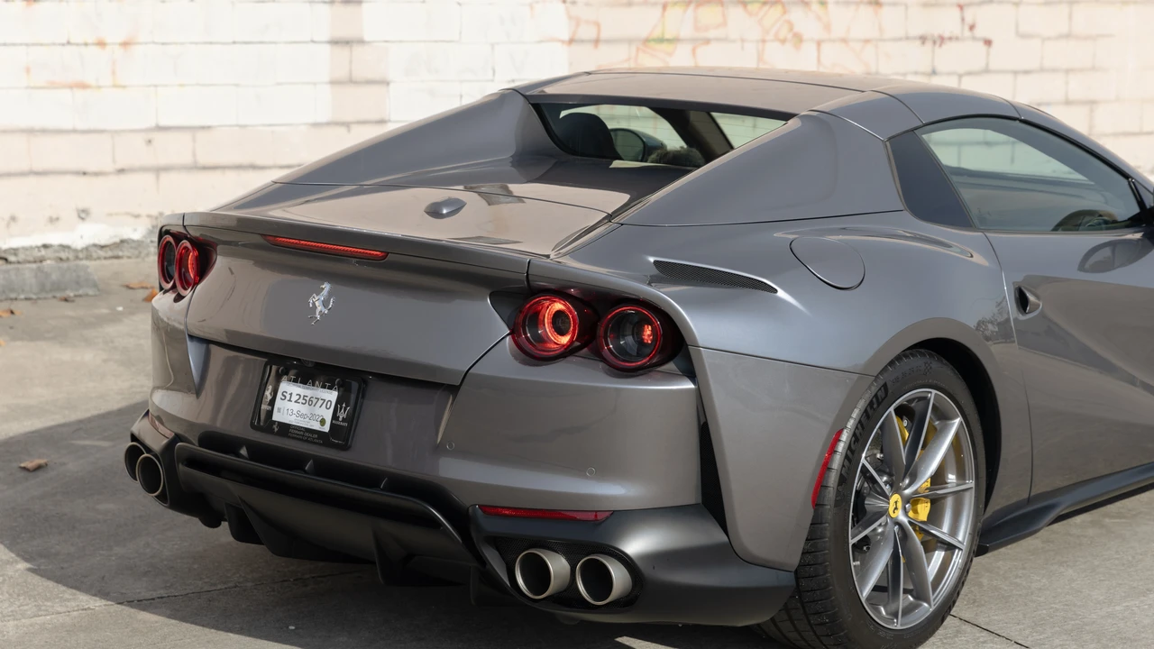 2022 Ferrari 812 GTS - Image 20 of 31