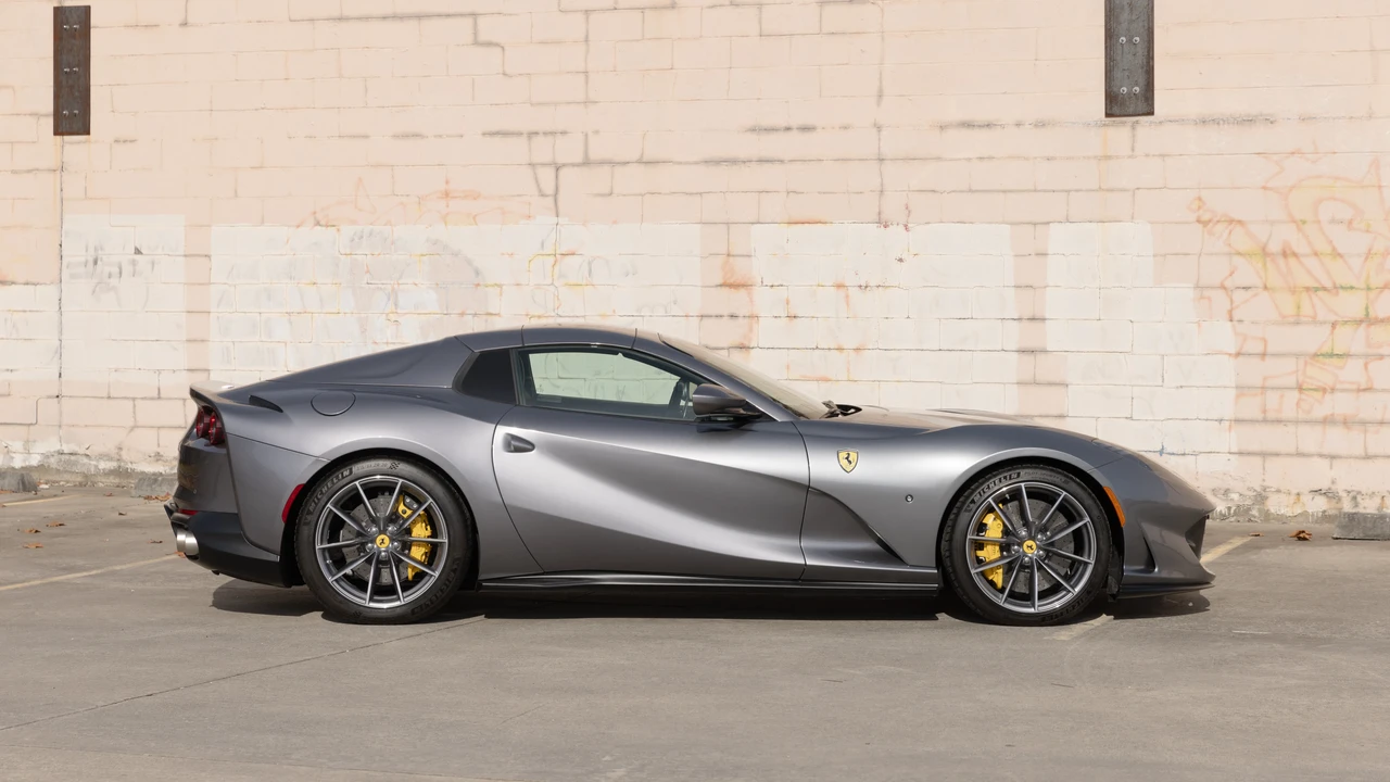 2022 Ferrari 812 GTS - Image 5 of 31