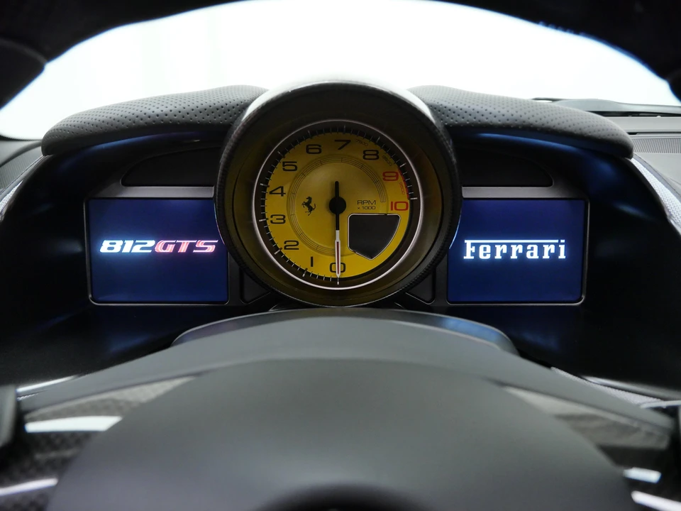 2022 Ferrari 812 GTS - Image 23 of 31