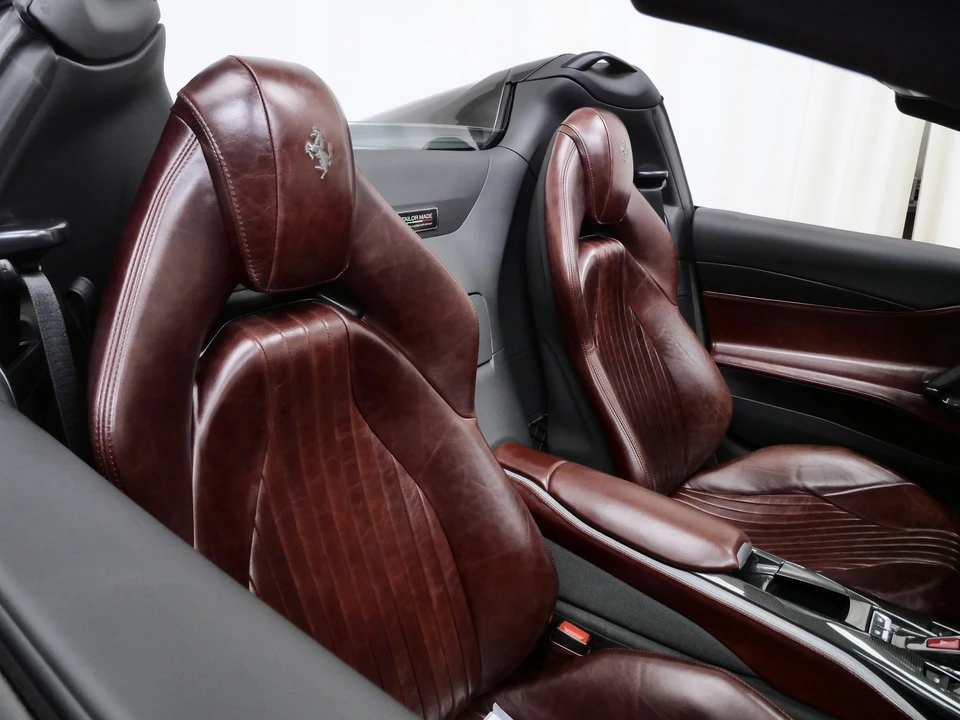 2022 Ferrari 812 GTS - Image 14 of 31