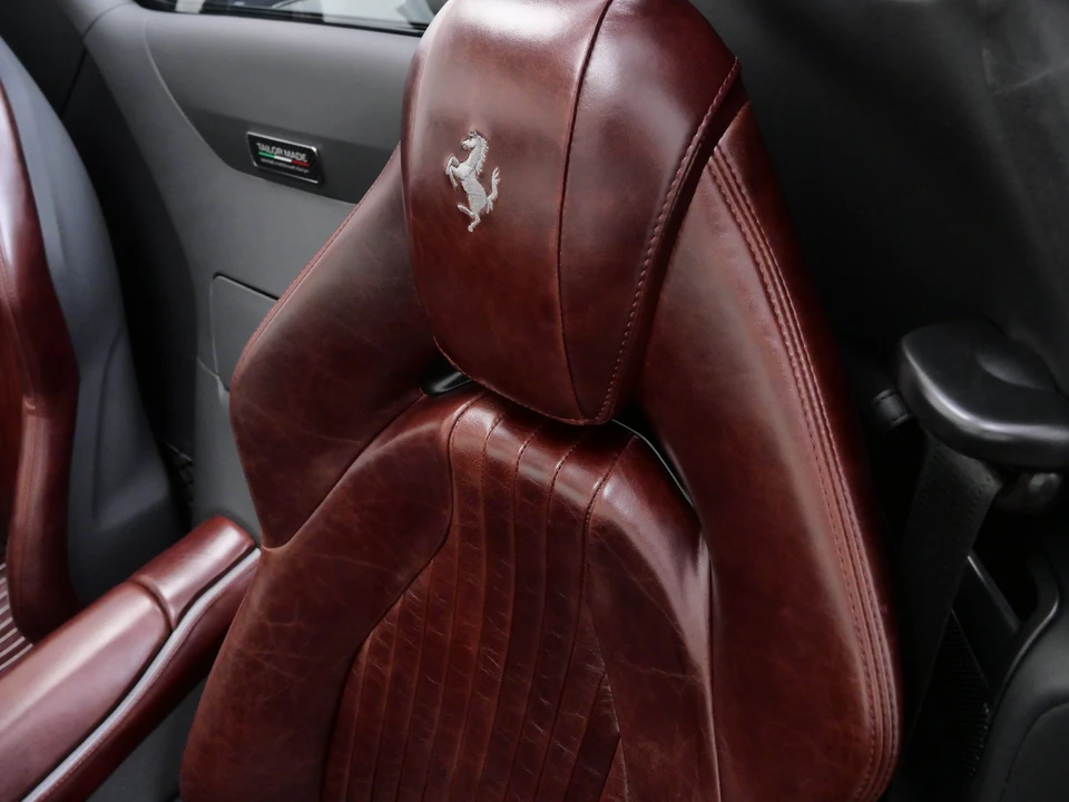 2022 Ferrari 812 GTS - Image 21 of 31