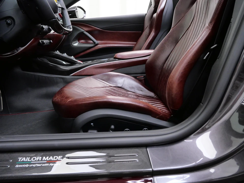 2022 Ferrari 812 GTS - Image 20 of 31