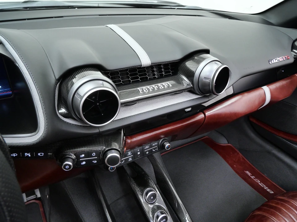 2022 Ferrari 812 GTS - Image 24 of 31