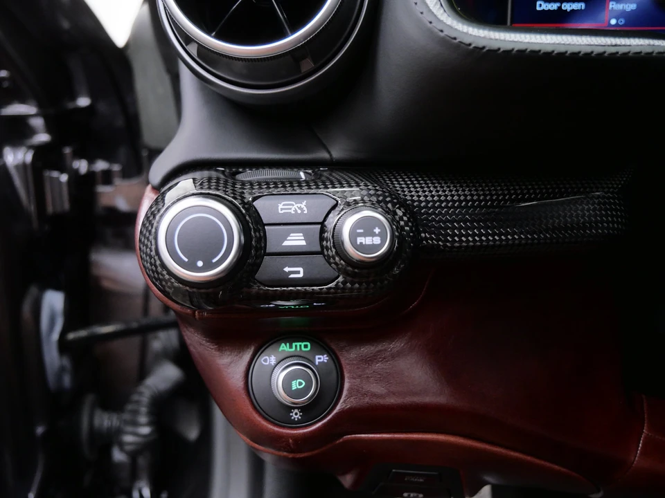 2022 Ferrari 812 GTS - Image 27 of 31