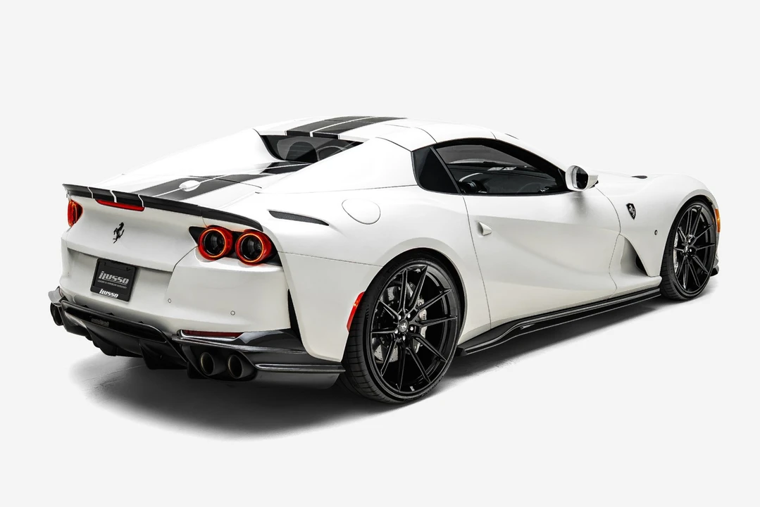 2022 Ferrari 812 GTS - Image 13 of 31