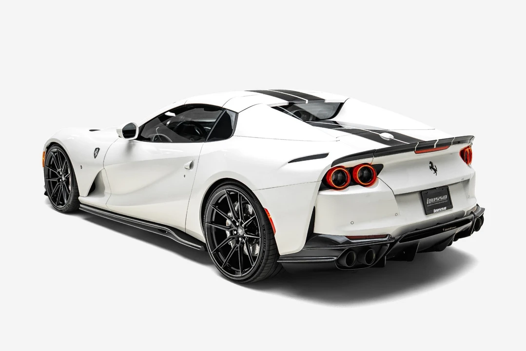 2022 Ferrari 812 GTS - Image 15 of 31