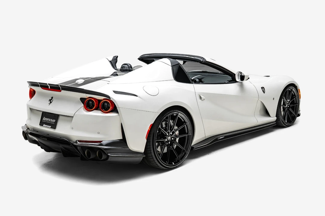 2022 Ferrari 812 GTS - Image 7 of 31