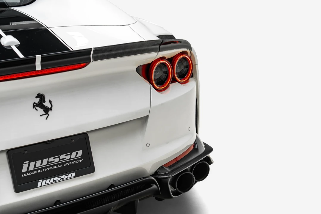 2022 Ferrari 812 GTS - Image 29 of 31